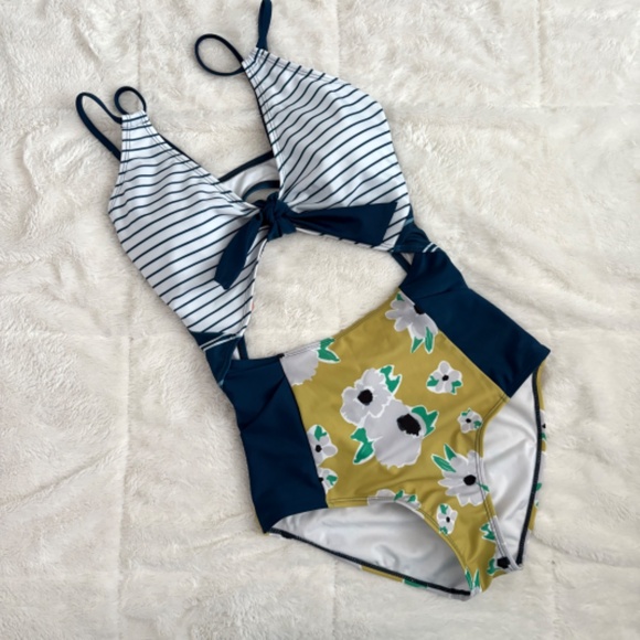 NWT Nani Mara High Tide One Piece Swimsuit - Size Small - Picture 2 of 10